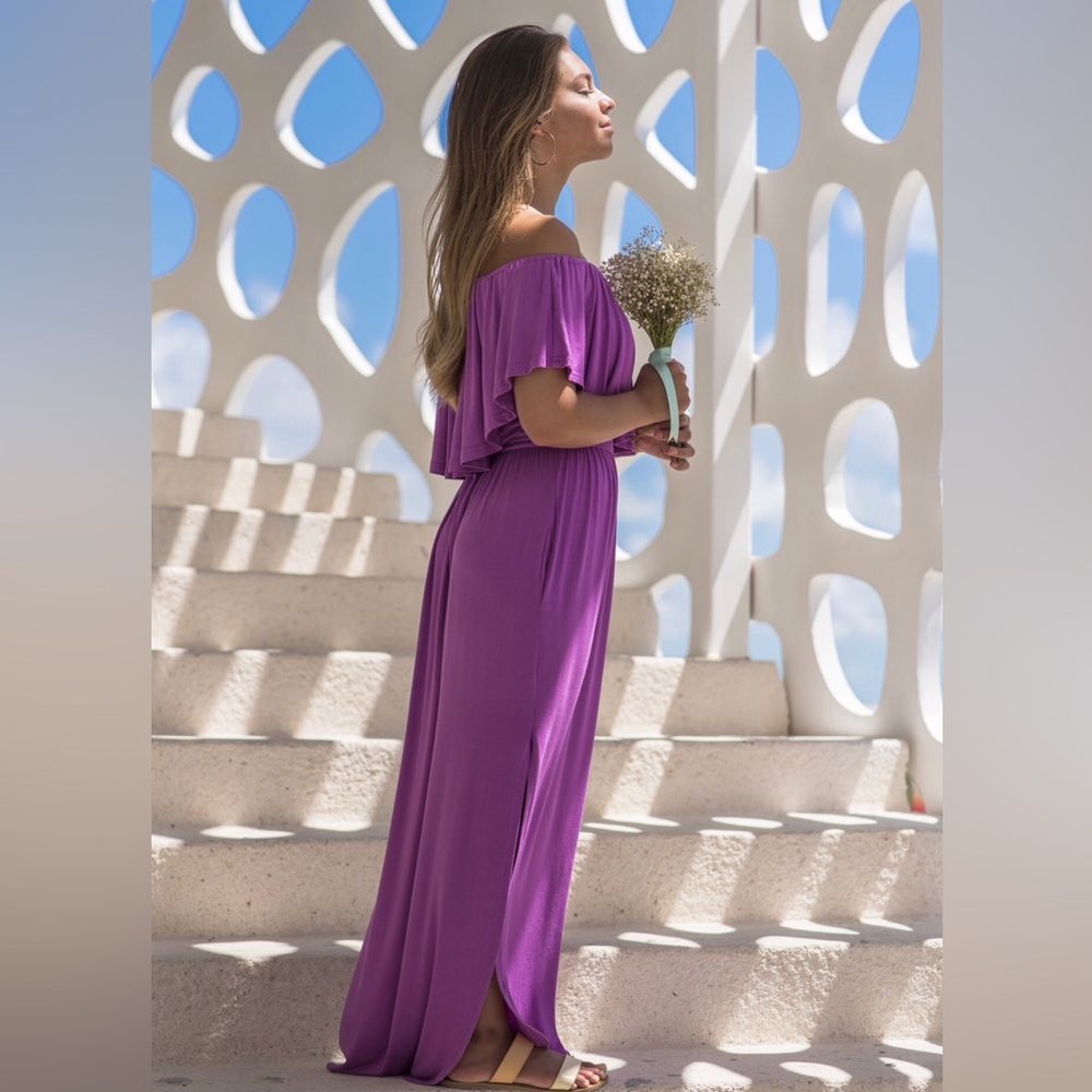Woman’s Off the Shoulder Summer Casual Long Ruffle Maxi Dress with Pockets